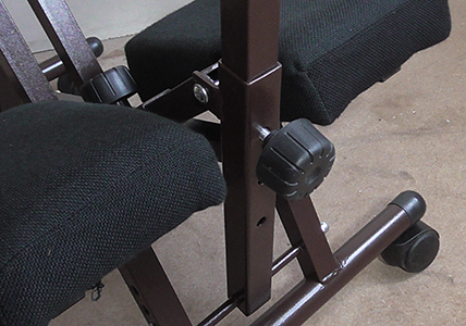 Ортопедический коленный стул со столиком для ноутбука